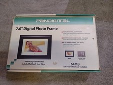 Pandigital 7" Digital Photo Frame 64MB with Two Interchangeable Frames