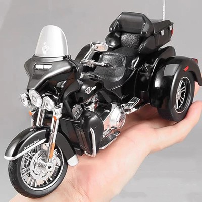 1:9 Harley Davidson TRI GLIDE ULTRA Luxury Tricycle Alloy Diecast Model