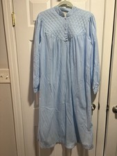 NEW VINTAGE COMFY BLUE w/QUILTED BODICE CARRIAGE COURT LONG SLEEVE NIGHTGOWN MED