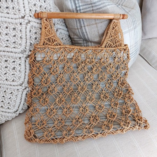 Vintage Handwoven Raffia String Jute Wooden Handle Bag Festival Boho Chic 1960s - Picture 8 of 11