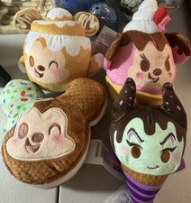 T40- Disney Munchlings Lot of 4 Stuffed Plush