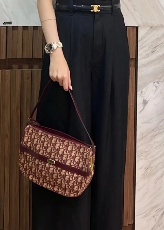 Sac bandoulière trotteur bordeaux Christian Dior vintage années 80
