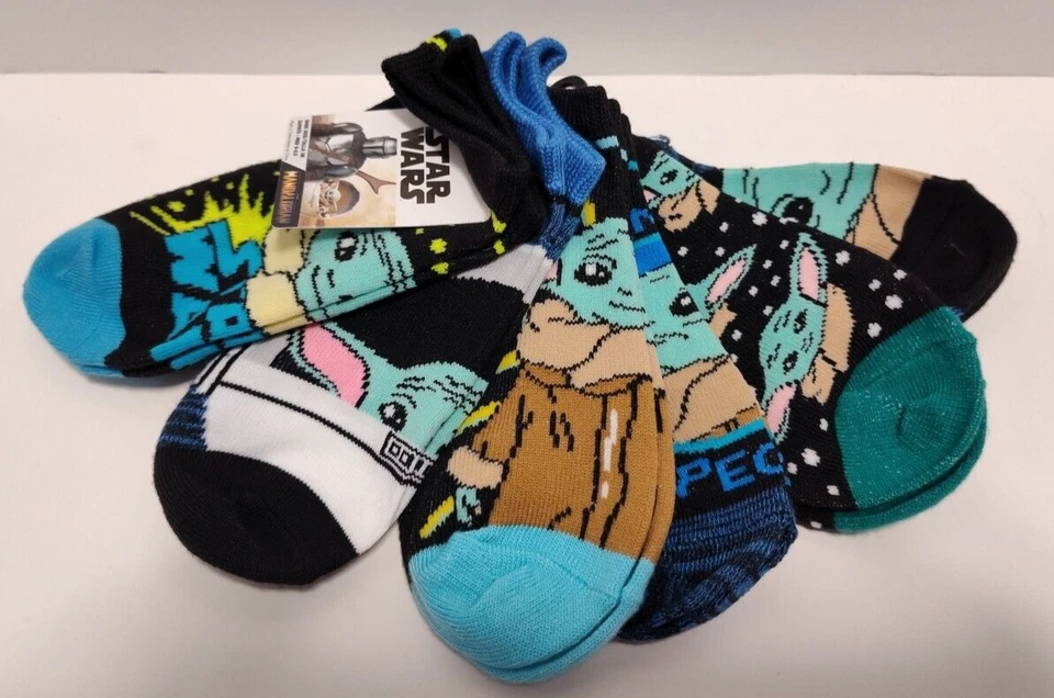 Star Wars Mandalorian Baby Yoda 6 pares de calcetines sin presentación para niños, pequeños 4 1/2-8 1/2 Foto 2 de 4
