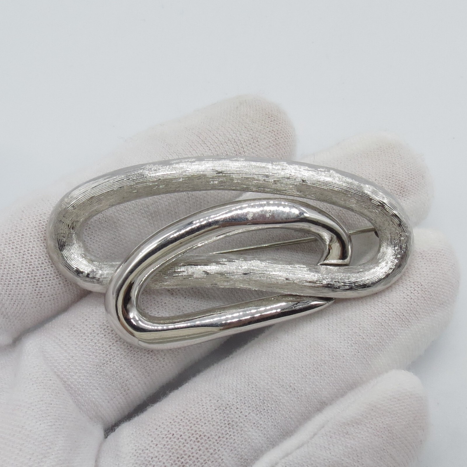 VTG Monet Brooch Interlocking Links Pattern Brush… - image 1