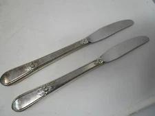 Rogers Bros Adoration 2 Table Knives Knife