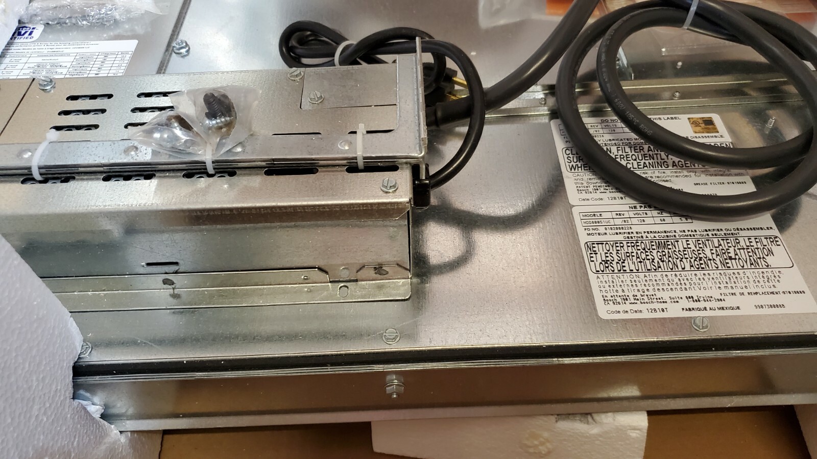 Bosch 800 Series 30" Telescopic Downdraft System Stainless steel