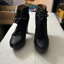 Women  s Black lace up platform boots with 3  heels
