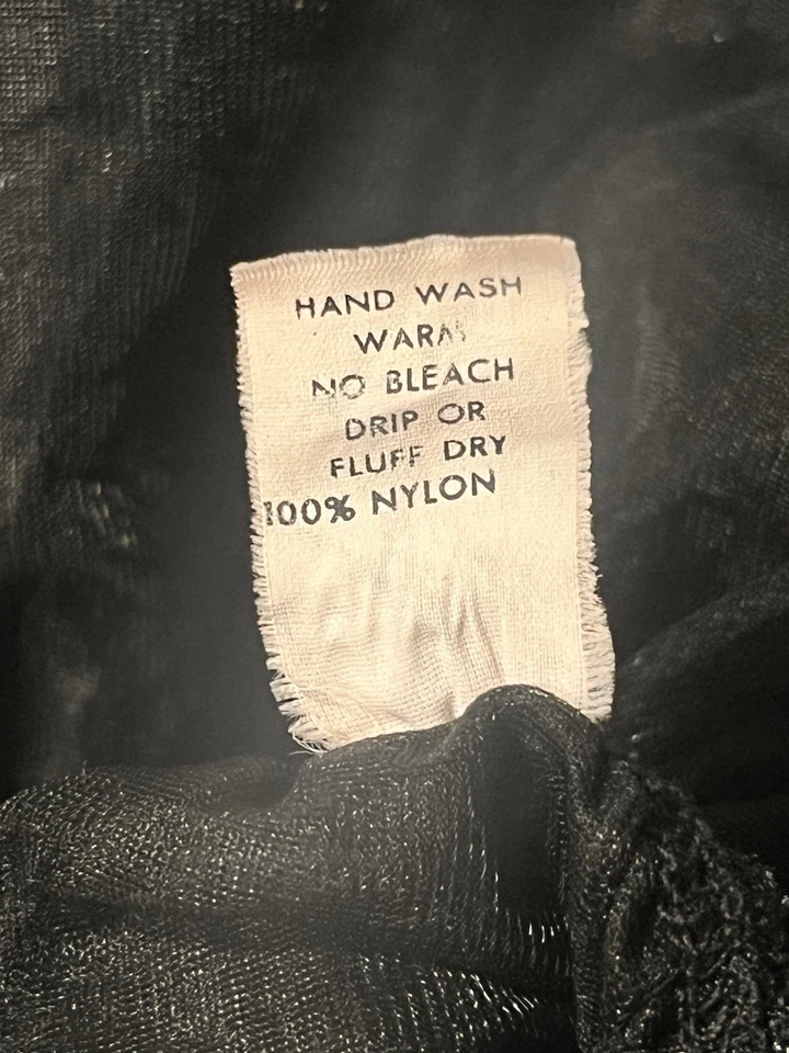 Anágua vintage 'Malco Modes' preta de náilon em camadas tamanho grande - Imagem 4 de 4