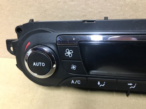 PANNELLO DI CONTROLLO RISCALDATORE C MAX CON CLIMA DUAL ZONE AM5T-18C612-ANNO 2010 2011-2015 - Foto 3 di 12