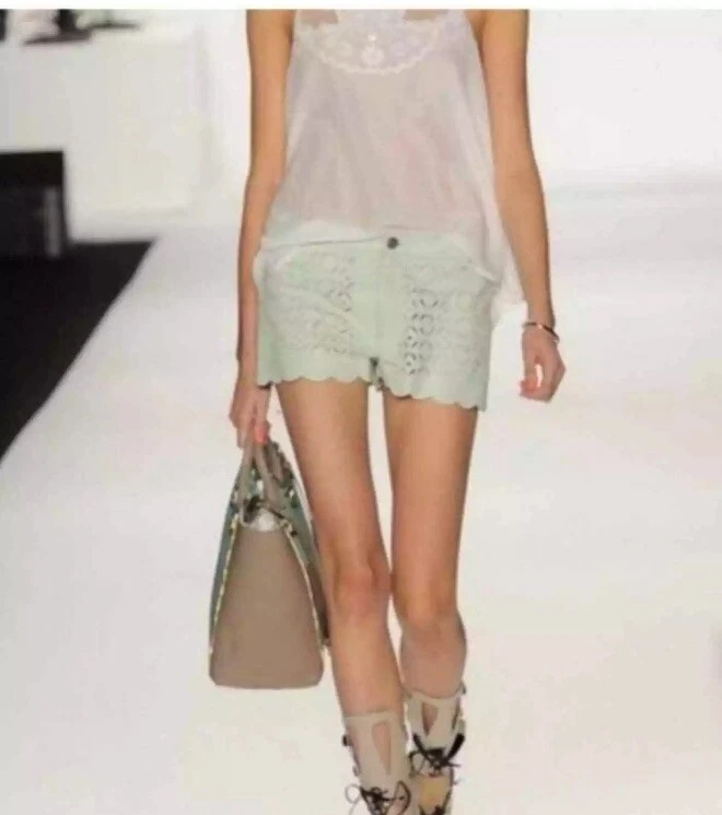 Rebecca Minkoff 皮革 Tondero 短裤芦荟 6 全新带标签 328 美元 — 第 4/4 张图片