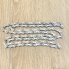 Shimano Dura Ace XTR CN 7701 Super Narrow chain 110 link 9 Speed silver