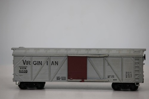 HO Scale—Varney The Virginian 40-foot wood boxcar # 61550 1:87 Gauge - Picture 5 of 6