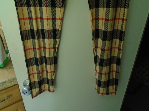NEW BEIGE RED BLACK PLAID SOFT WOMENS LEGGINGS PANTS SIZE XL - Picture 3 of 14