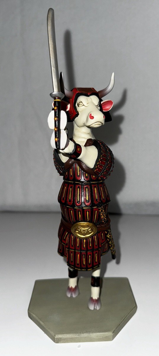 cow parade 【Sam-Moo-Rai】 Vintage Cow Parade Sam-Moo-Rai Japanese Samurai Cow Figurine