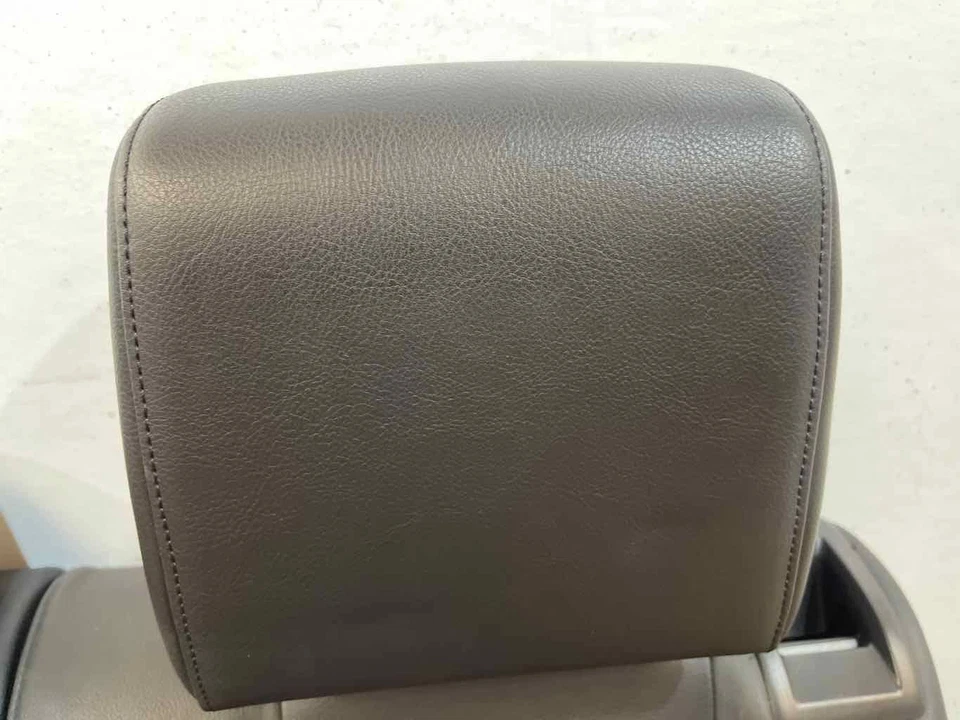 Se adapta a 10-14 VOLKSWAGEN GOLF GTI asiento trasero superior e inferior de 2 puertas cuero negro OEM Foto 4 de 4