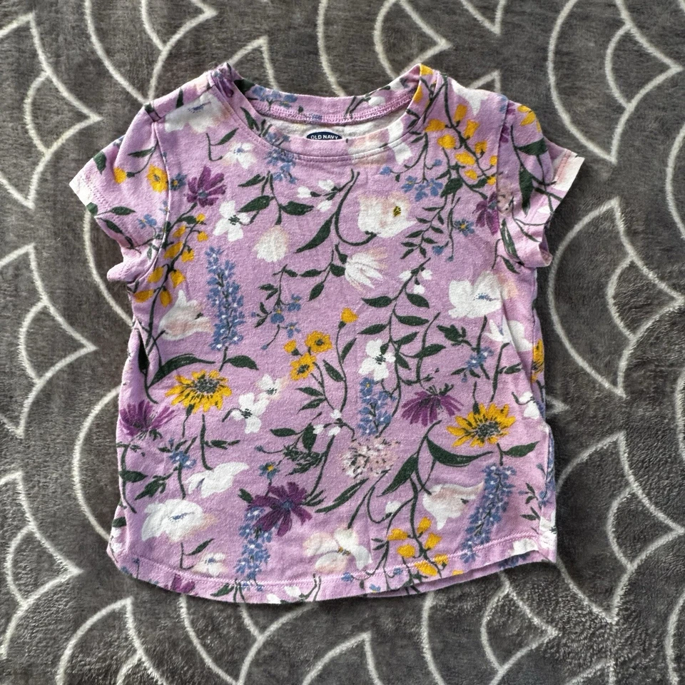 女宝宝多色圆领短袖纽扣套装上衣,尺寸 12M-2T — 第 4/4 张图片