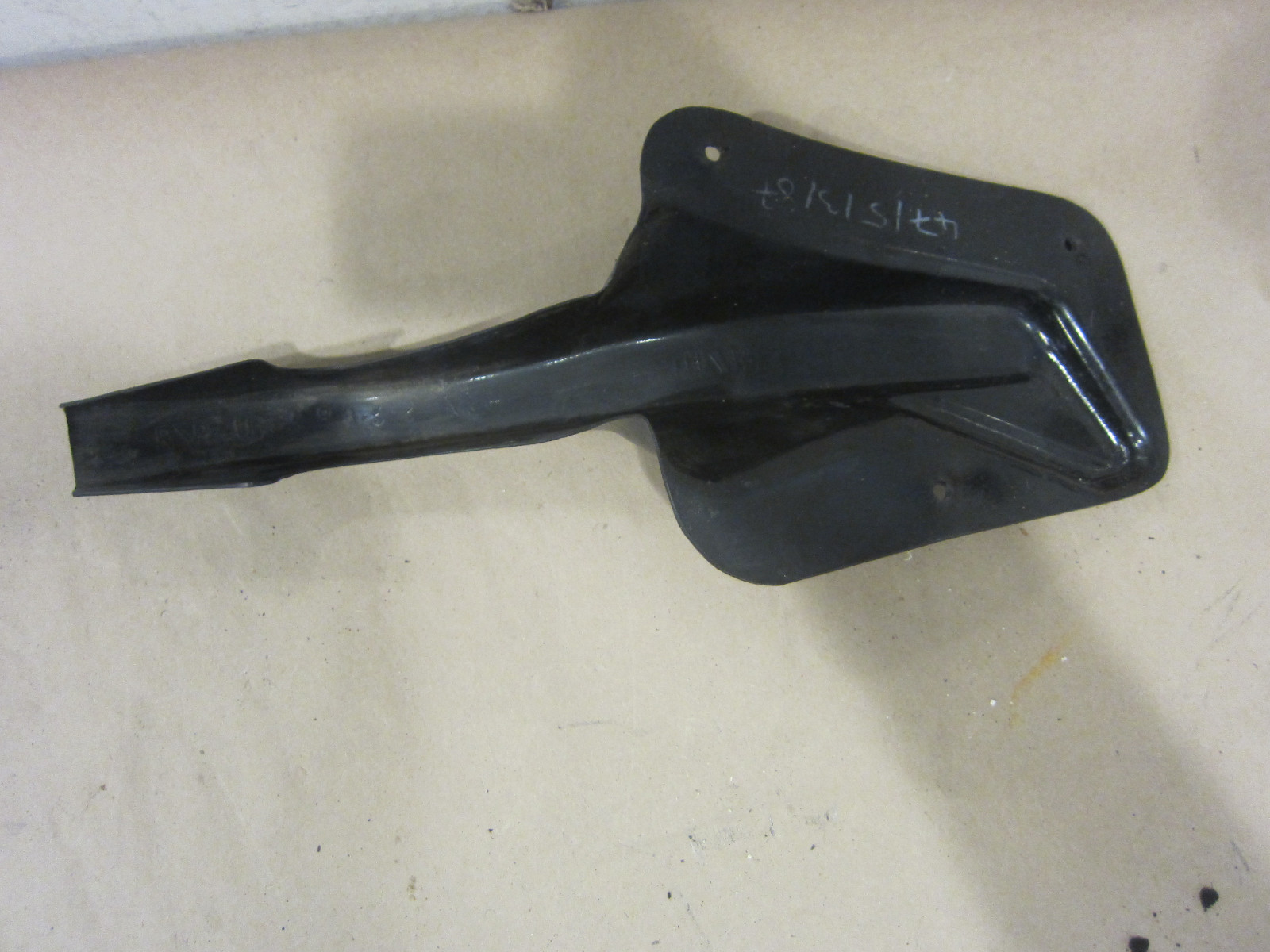 Bentley Eight 1987 - RH Hinge Cover - P/N UB38832