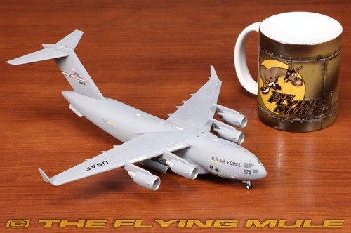 GeminiJets 1:200 C-17A Globemaster III USAF 445th AW #00-0178 - Picture 4 of 8