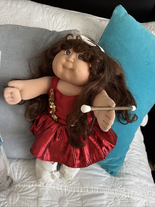Vtg Cabbage Patch Kid  1986 Rare Baton Majorette Silk Hair Brunette Doll Great!