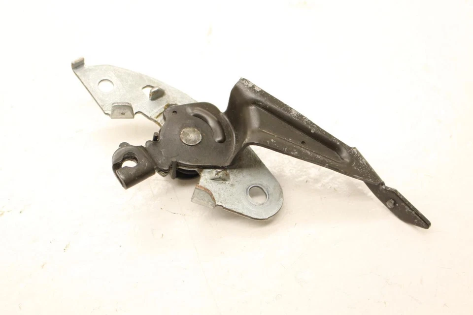 Nissan 300ZX Z31 1984-1986 2+0 capó pestillo palanca de liberación Foto 4 de 4