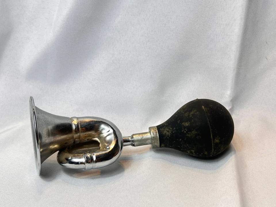 Vtg Bicycle Horn Squeeze Bulb Bike Bugle Clown Honker - Image 3 of 4