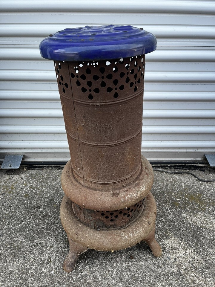 vintage kerosene heater Standard Lighting Co Cleveland New Progress L65