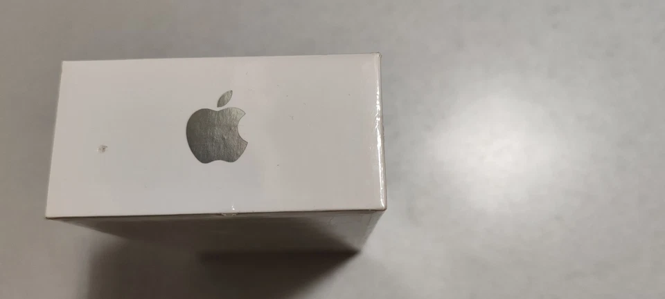 IPhone 4 8 gb NUOVO Sigillato  - Immagine 3 di 4