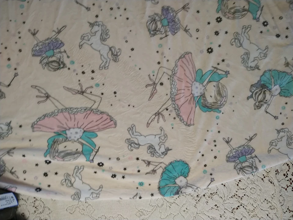 Bailarina Remanente Peluche Minky Rubor Rosa Unicornios Ballet Hada 29" largox62" ancho Foto 3 de 4