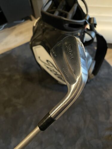 Titleist 2 Iron 712U X Stiff KBS 130g - Picture 2 of 10