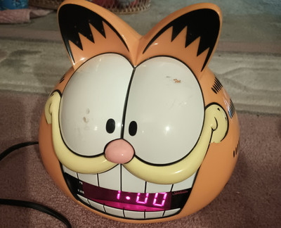 Garfield Sunbeam Cartoon Alarm Desk Clock 887-99 Room Decor Vintage - 1991