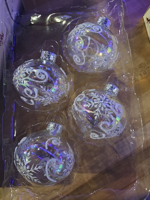 Christmas By Krebs Glass Ornaments Clear With Snowflakes 