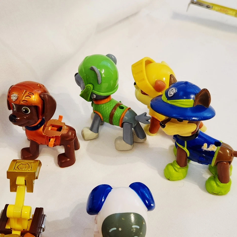 Lote de 15 Figuras Patrulla Canina Varios Personajes Faltan 4 Paquetes ver foto Foto 3 de 4