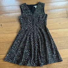 Fit & Flare Knee Length Scalloped V Neck Dress Splatter Black SZ 12 Skater
