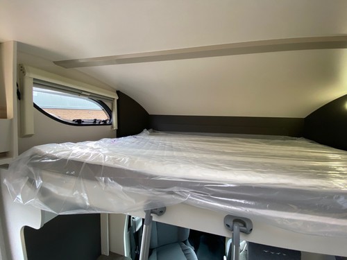 BRAND NEW! 2026 Swift Voyager 475 - Automatic - Rear dinette & Over Cab Bed - Picture 21 of 23