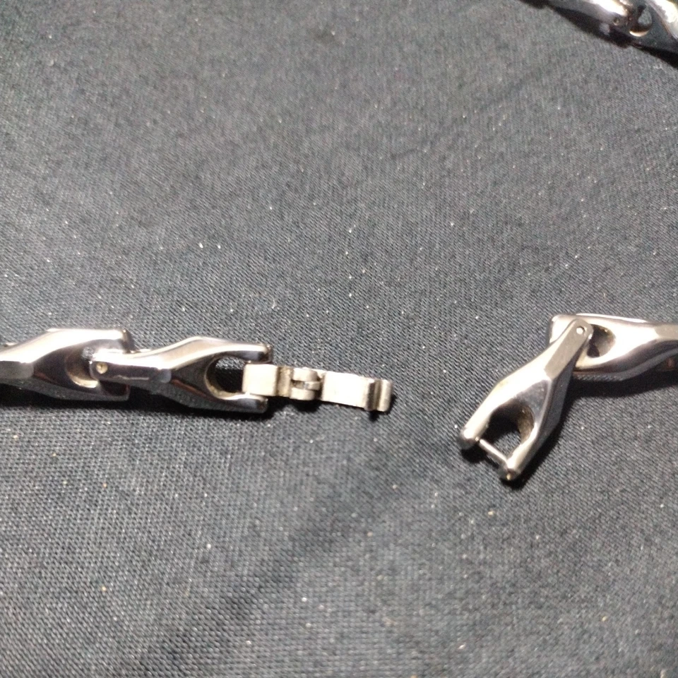 TUNGSTEN CARBIDE MEN'S 21 INCHES NECKLACE - Image 4 of 4