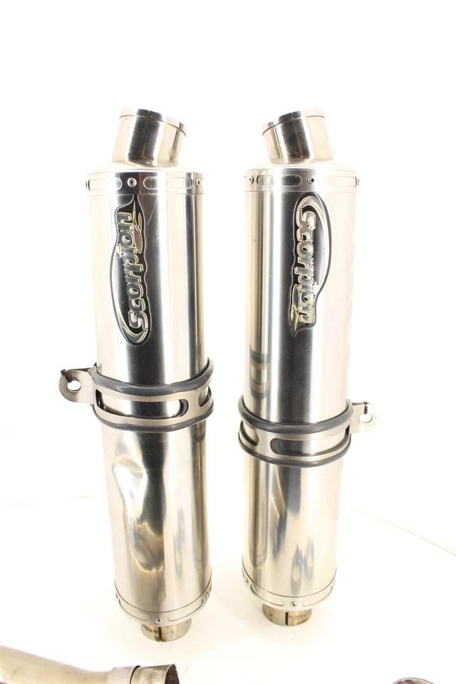 2006 YAMAHA YZF R1 СКОРПИОН ВЫХЛОПНОЙ ТРУБЫ ГЛУШИТЕЛЬ СКОЛЬЖЕНИЯ НА КАНИСТРЕ ГЛУШИТЕЛЬ 5VY-14710- - Изображение 3 из 4