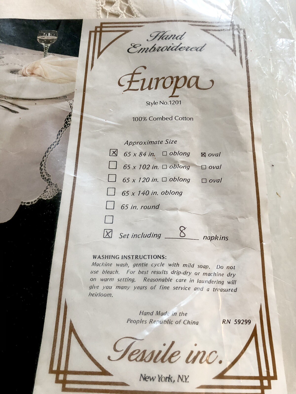 A Vintage Embroidered Tablecloth And 8 Napkins Europa 60x84 OV NWT