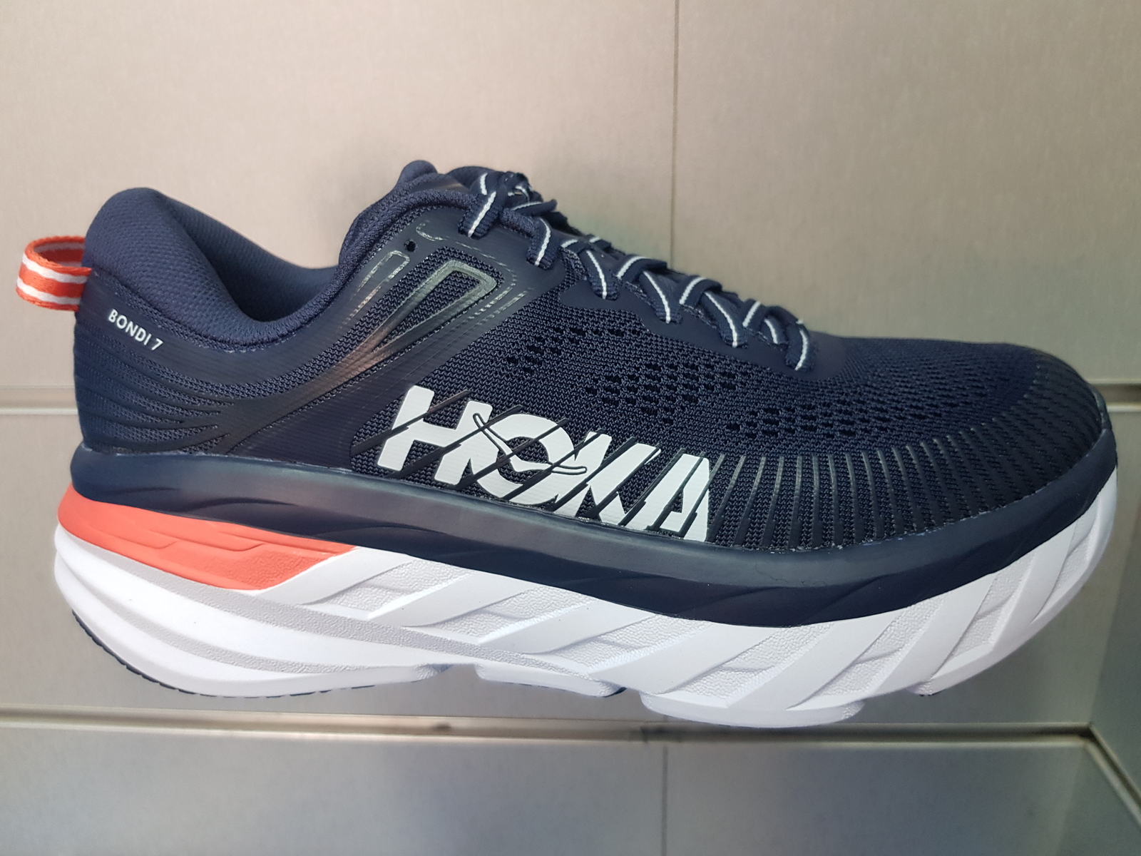 hoka one one size 7