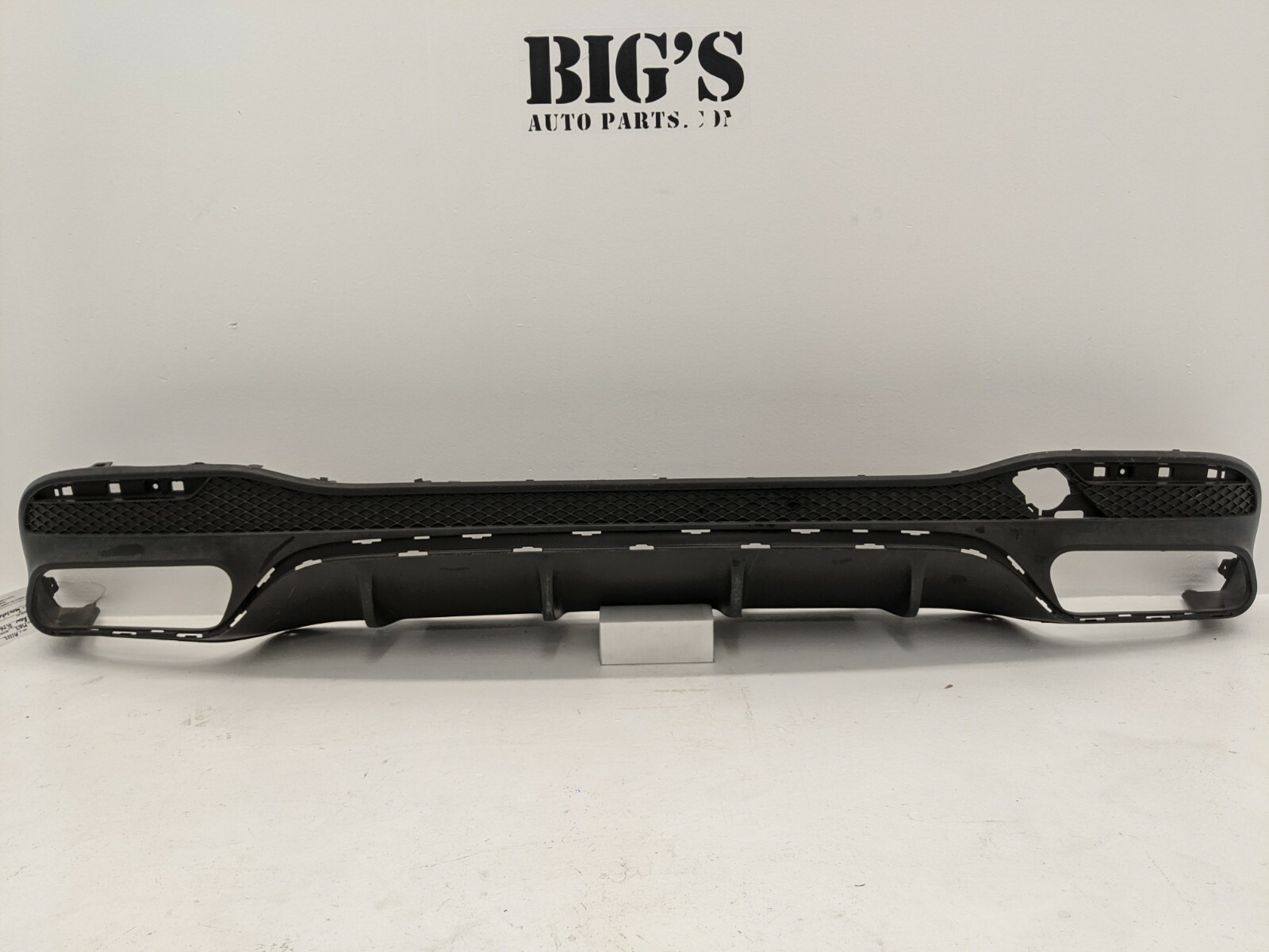 2016-2019 MERCEDES GLE CLASS AMG 1668851338 REAR LOWER BUMPER 
