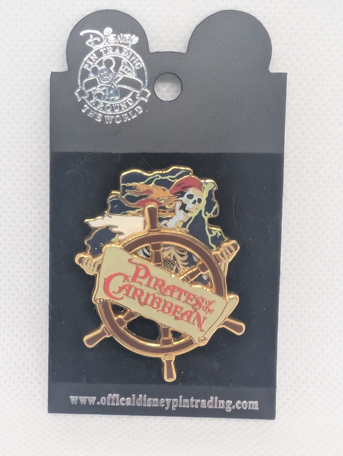 2006 Pirates Of The Caribbean RARE Skeleton At The Ship Wheel Disney Pin NOC OOP