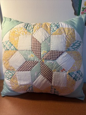 Cottage Core Quilt Star Throw Pillow Vintage Green Yellow  14  By 14 
