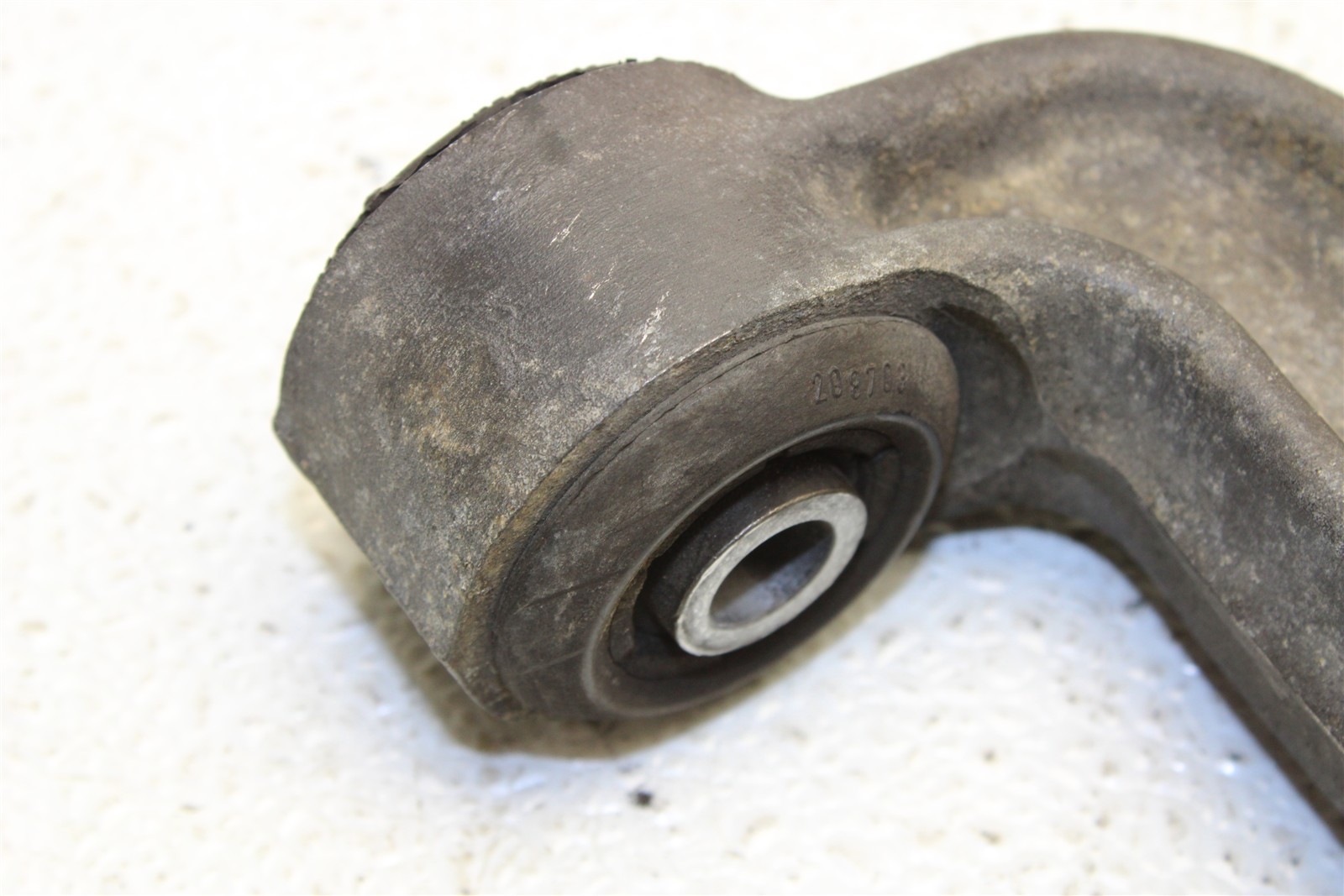 2013 Maserati GranTurismo Rear Right Control Arm Upper RH 08-13
