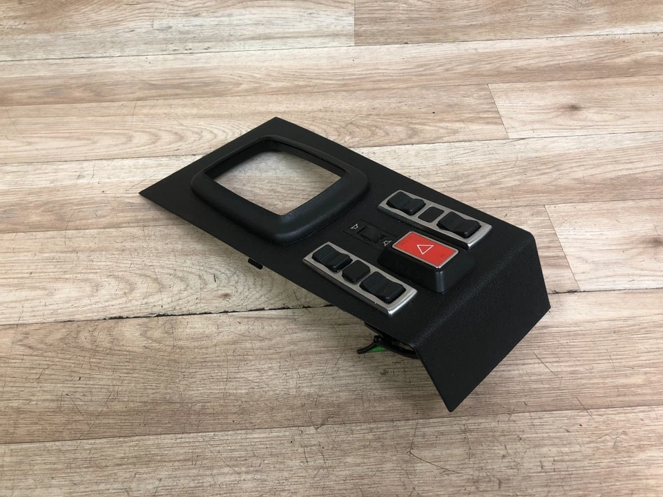 MERCEDES BENZ OEM W123 280CE 300D 300TD 300CD CENTER MASTER WINDOW SWITCH 2 - Image 2 of 4