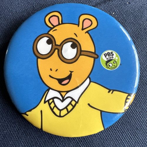 ARTHUR PBS Kids Promotional Button 2 1/4” Diameter Original Vintage ‘00s