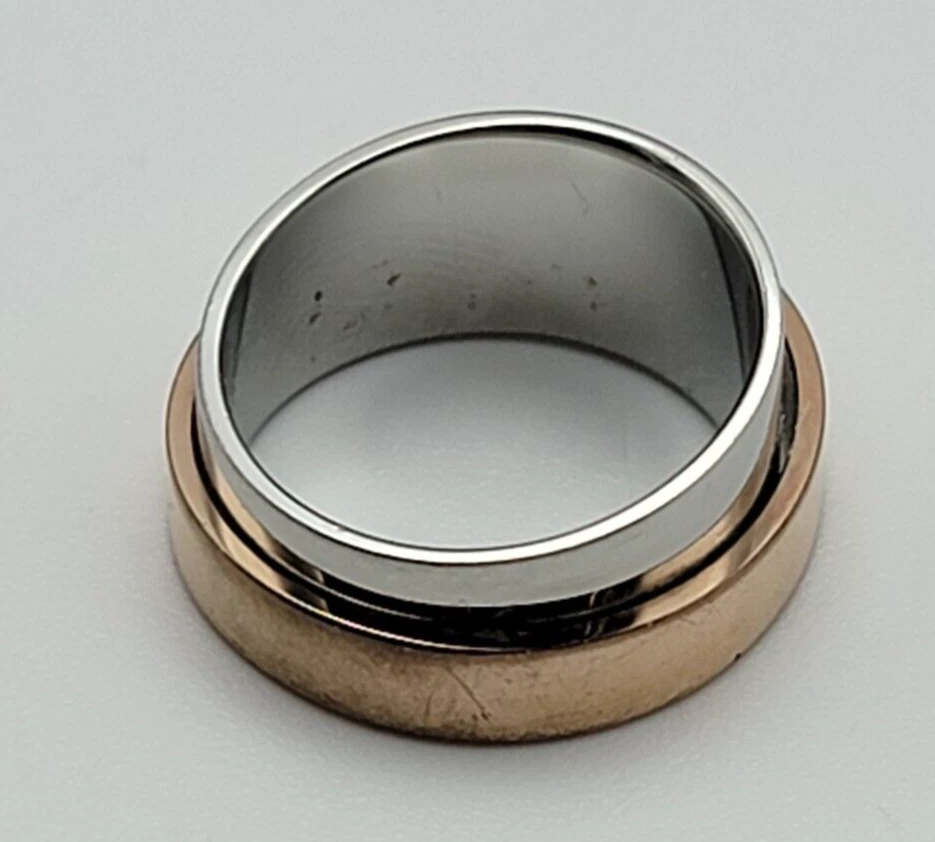 Anillo doble bicolor plata y oro Calvin Klein talla 7 logotipo unisex Foto 4 de 4