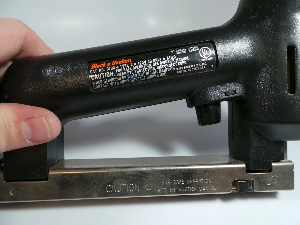 BLACK + DECKER Nail Gun 