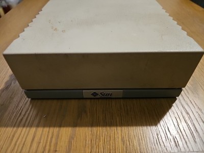 Sun Microsystems Model 611 599-2041-02 Externe Scsi Festplatte 