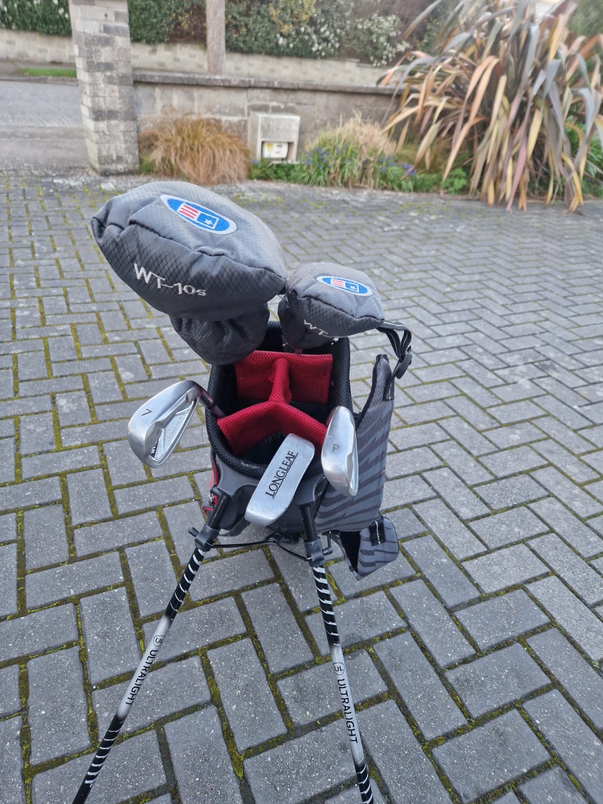Junior golf clubs us kids 60" grey good condition