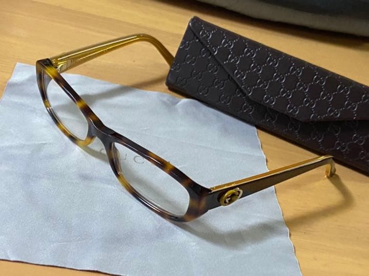 GUCCI Frame Tortoise Shell Gold Interlocking G GG… - image 1