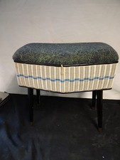 VINTAGE 1950s WEAVED SEWING BOX  FOOT STOOL OTTOMAN IN ORIGINAL CONDITION